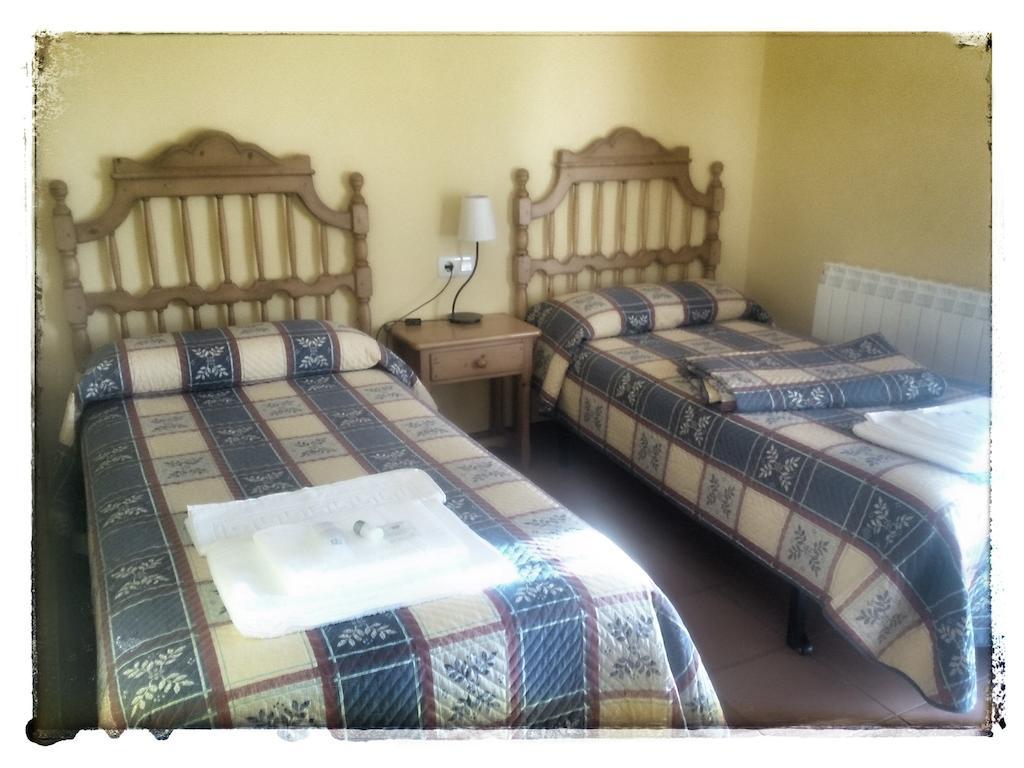 Hospedería Villa de Pintano Habitación foto